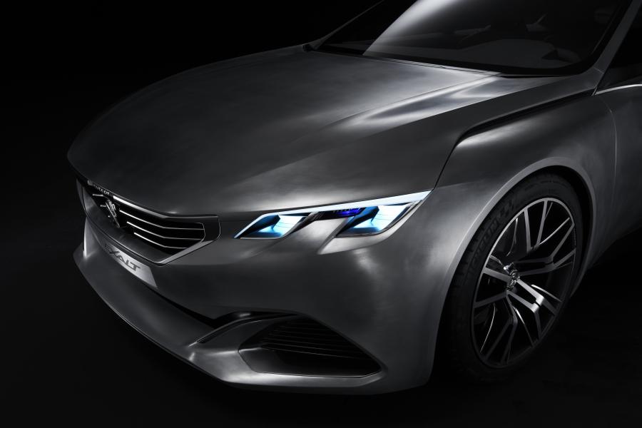  Peugeot Exalt Concept 2014 года  (фото 6 из 17)
